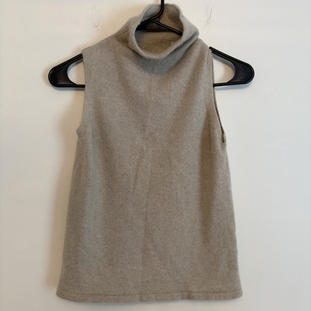 100% Cashmere Sleeveless Turtleneck Sweater Tank Top XS‎ Beige Oatmeal Capsule